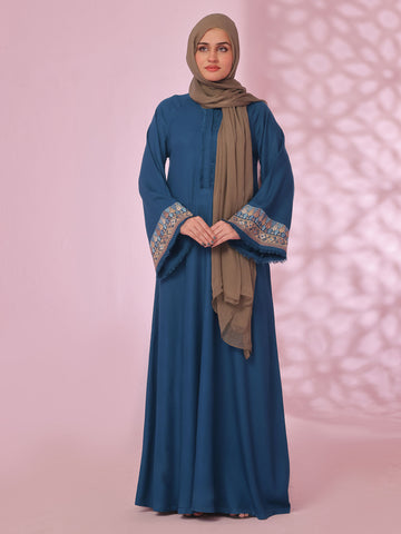 Majestic Tatreez Abaya